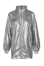 Chaqueta troya metalizada Plateada