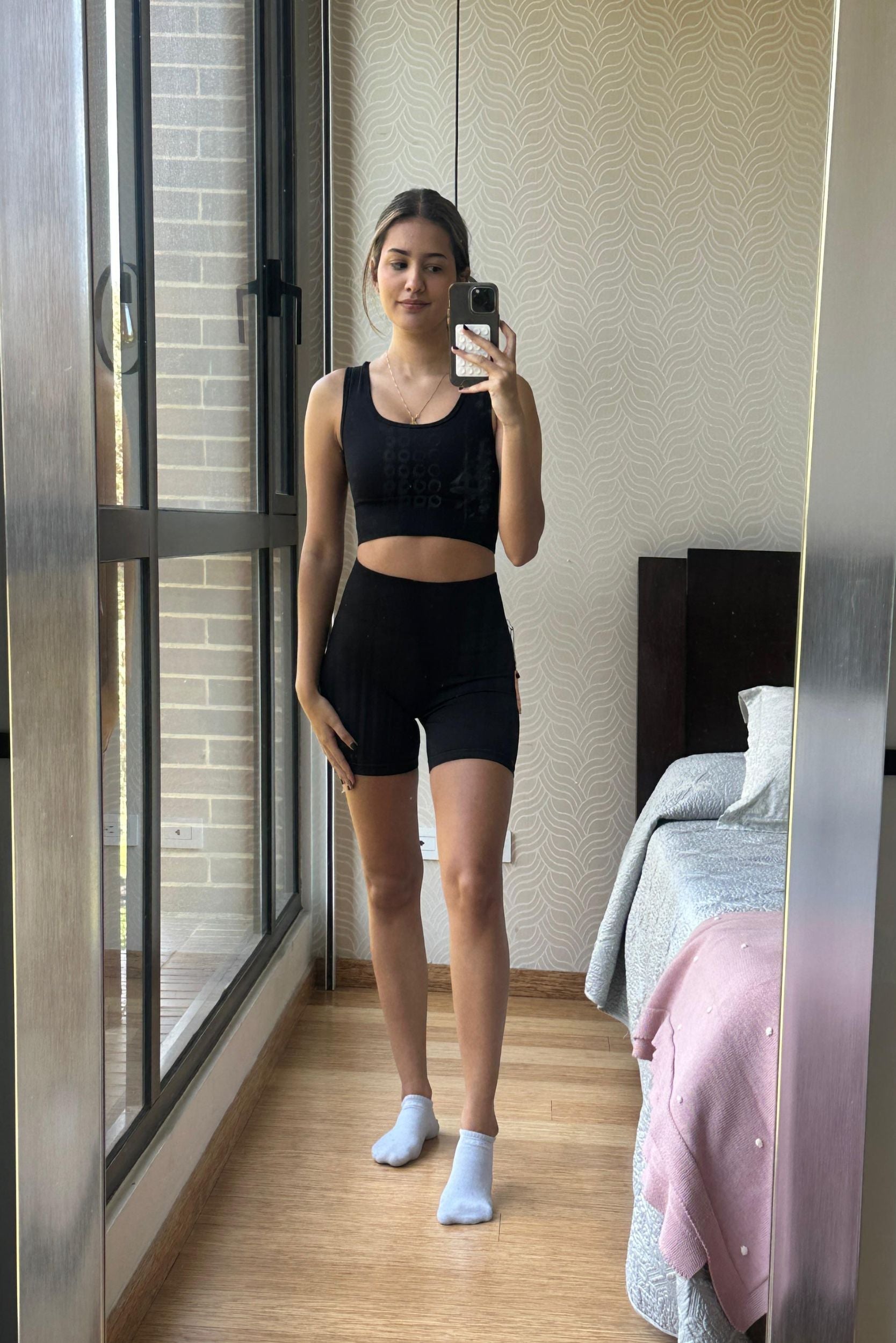 Sample top negro S L look 43