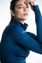 chaqueta deportiva en tela seamless color azul para mujer