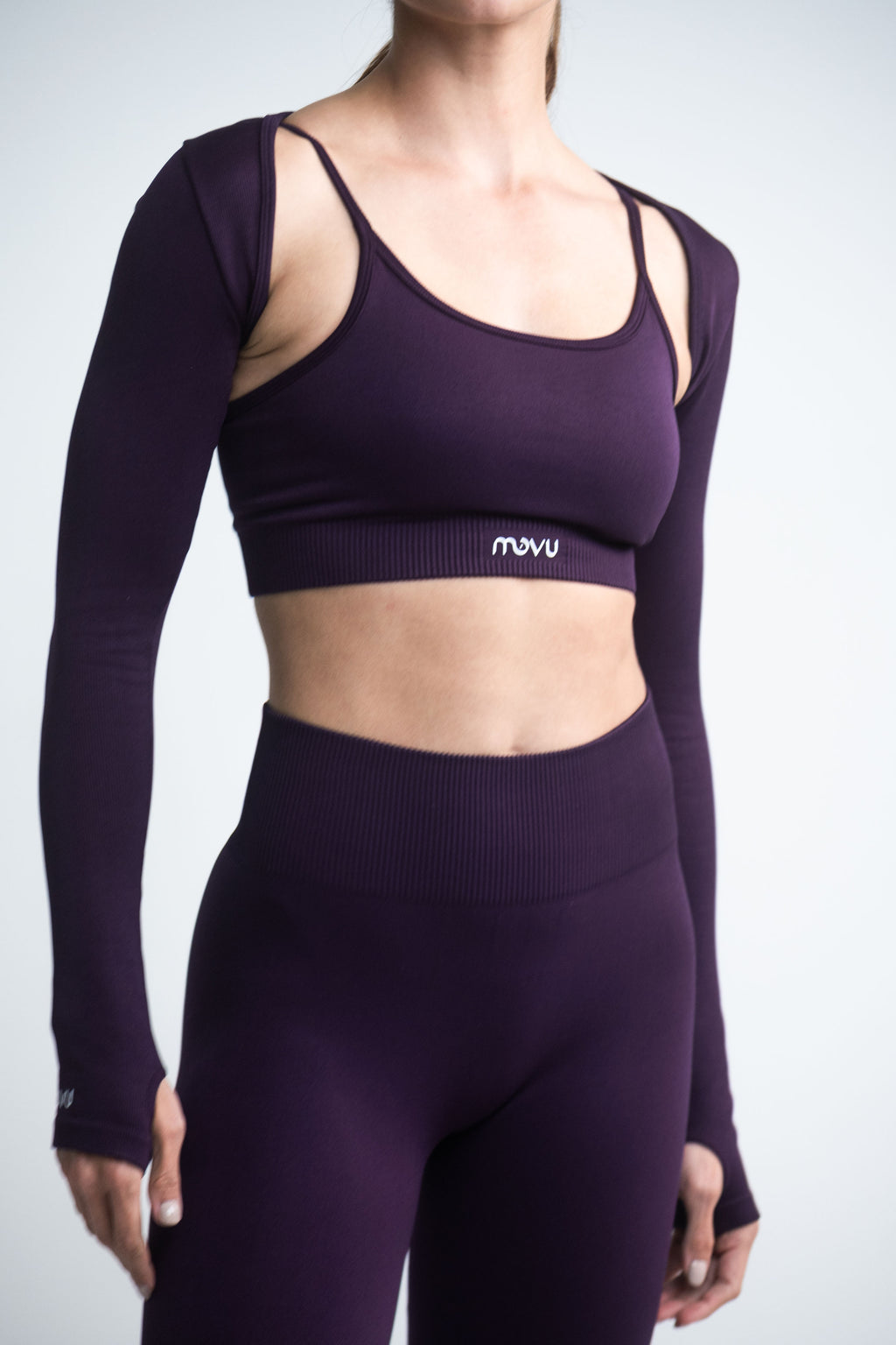 crop top deportivo para mujer de tela seamless en color morado