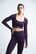 top deportivo morado